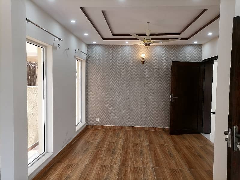 Your Dream Fully Furnished 9 Marla House Is Available In Divine Gardens 3