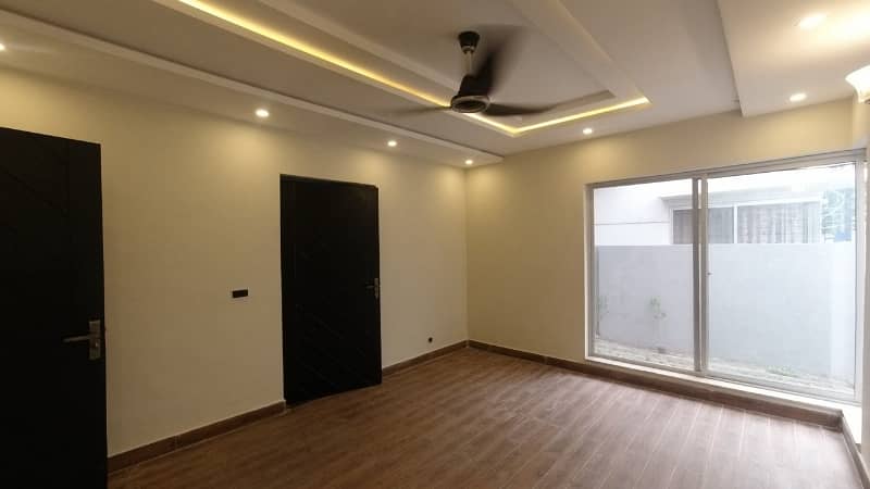 10 Marla House For rent In Beautiful Divine Gardens 2