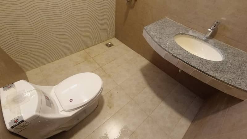 10 Marla House For rent In Beautiful Divine Gardens 3