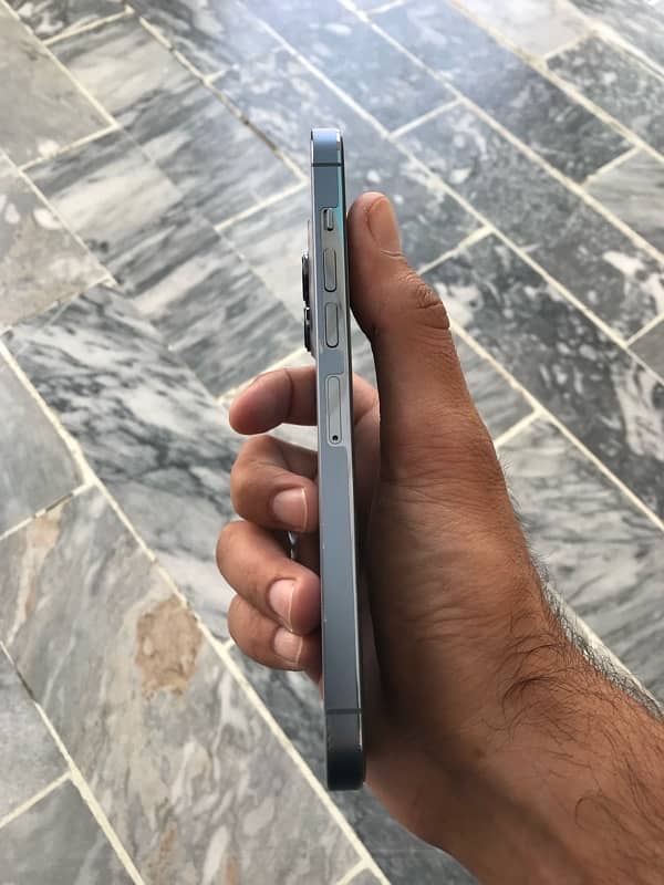 iphone 13 pro max 4