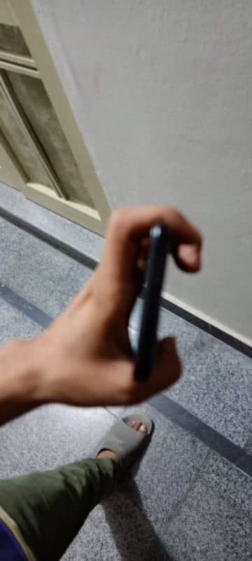 box hai charger nahi hai 2
