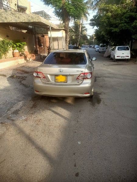 Toyota Corolla GLI -1.6 - model: 2011 1
