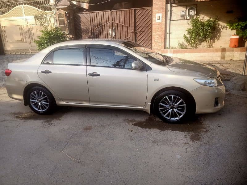 Toyota Corolla GLI -1.6 - model: 2011 2