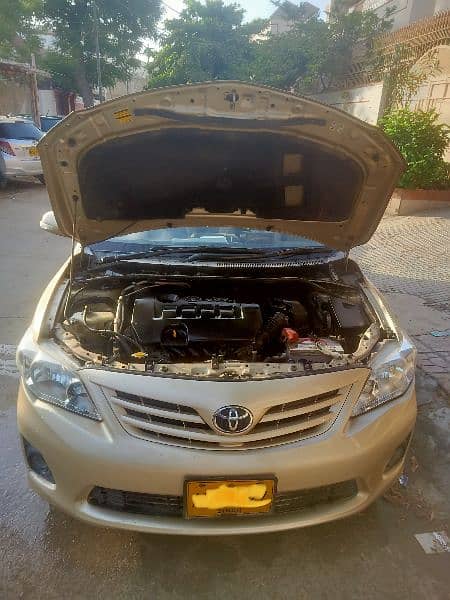 Toyota Corolla GLI -1.6 - model: 2011 9