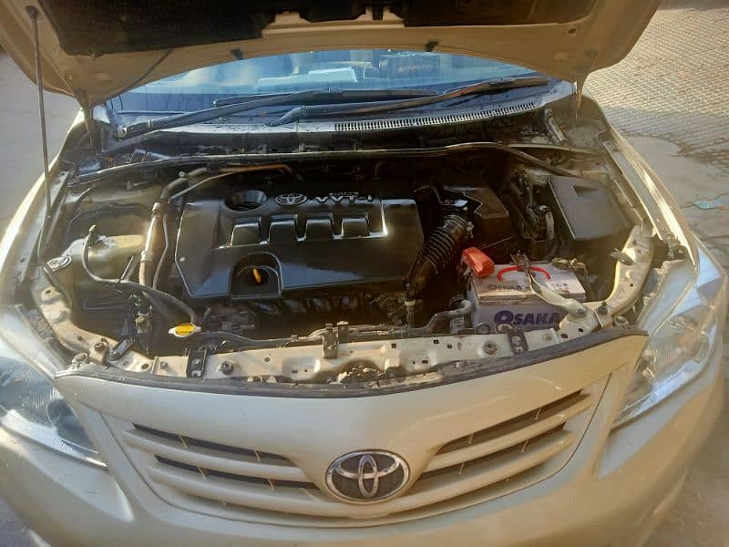 Toyota Corolla GLI -1.6 - model: 2011 10