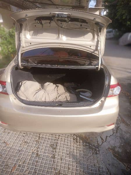 Toyota Corolla GLI -1.6 - model: 2011 13