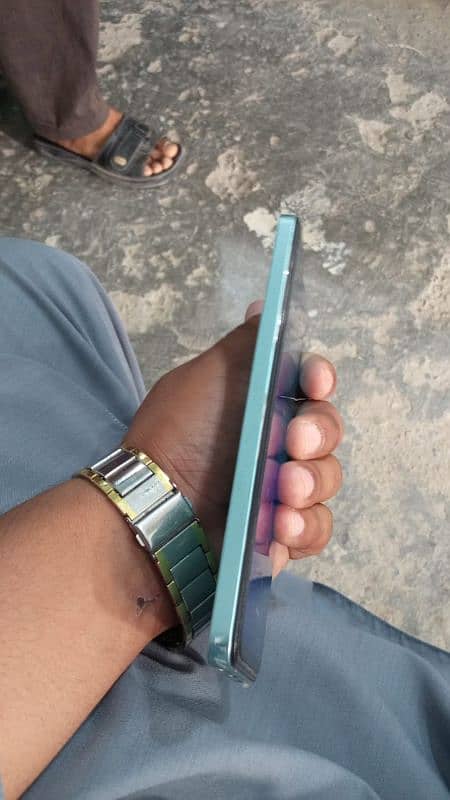 vivo y27 box with charger only 3 month used alll ok set 2