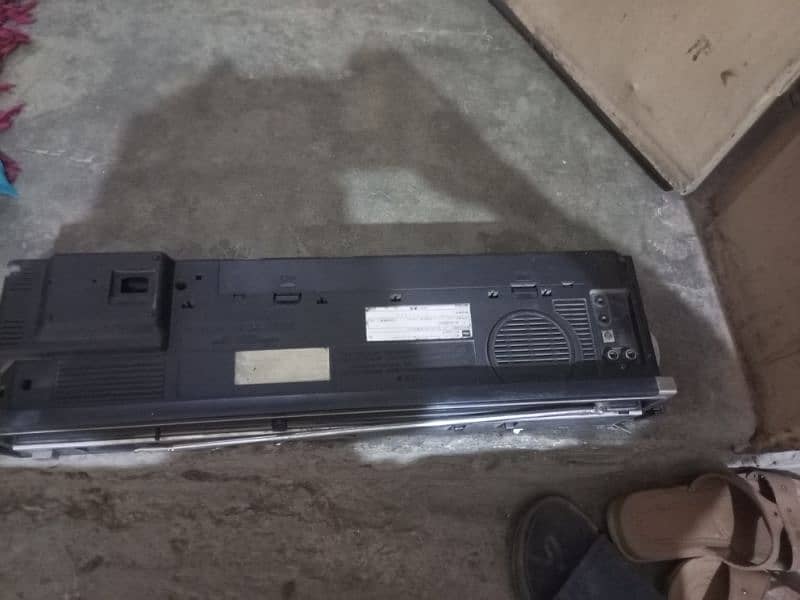 TOSHIBA FM RAIDIO 5
