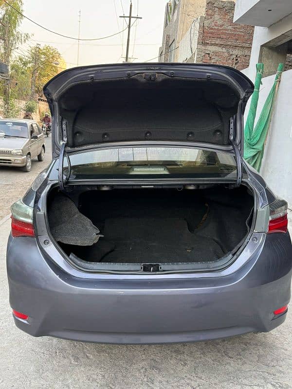Toyota Corolla GLI 2018 13