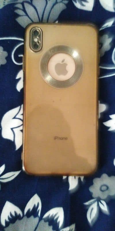 iPhone Xs max iCloud lock 1
