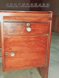 Very good condition Office Table