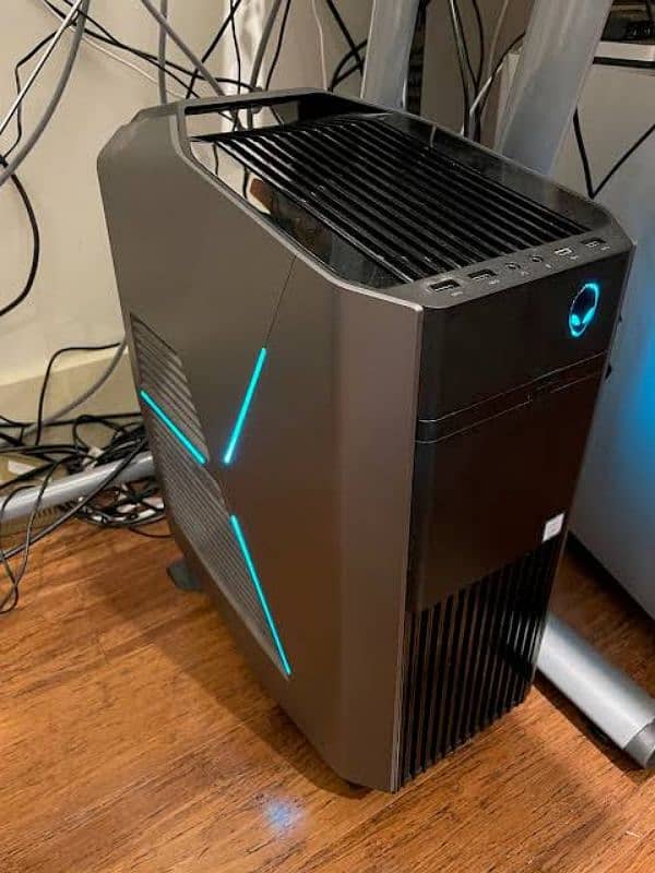 Gaming PC, Dell Alienware aurora r7 0