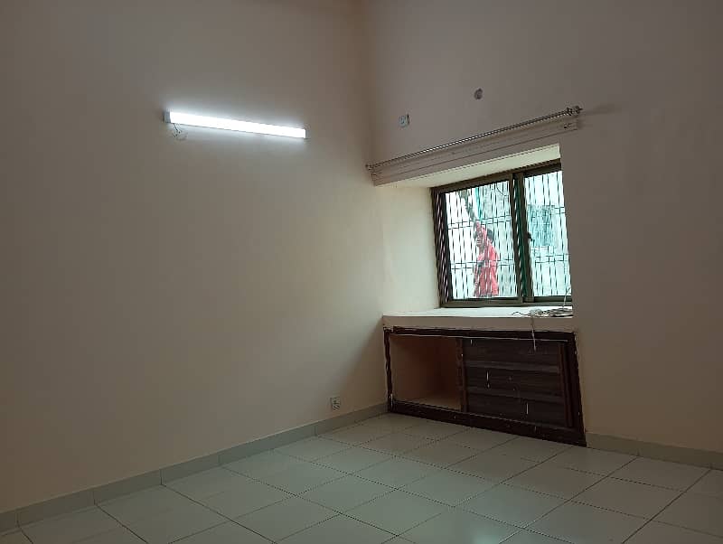 Good Condition Portion Is For Rent 1