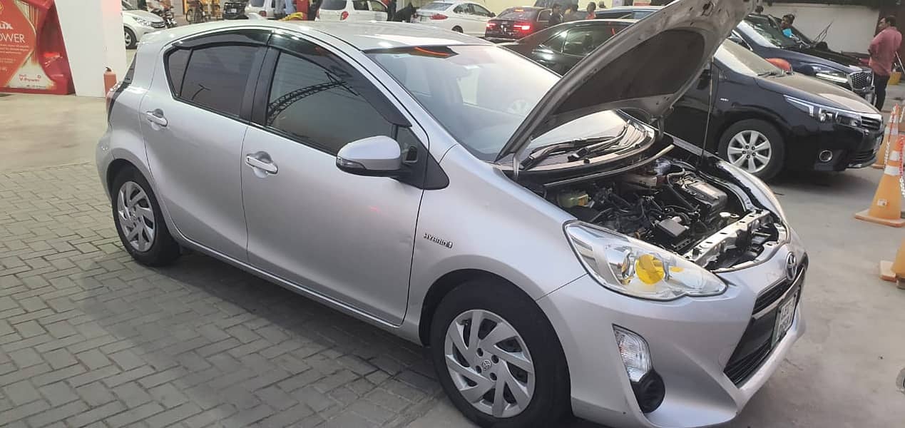 Toyota Aqua  S 2015 Lush Condition 6