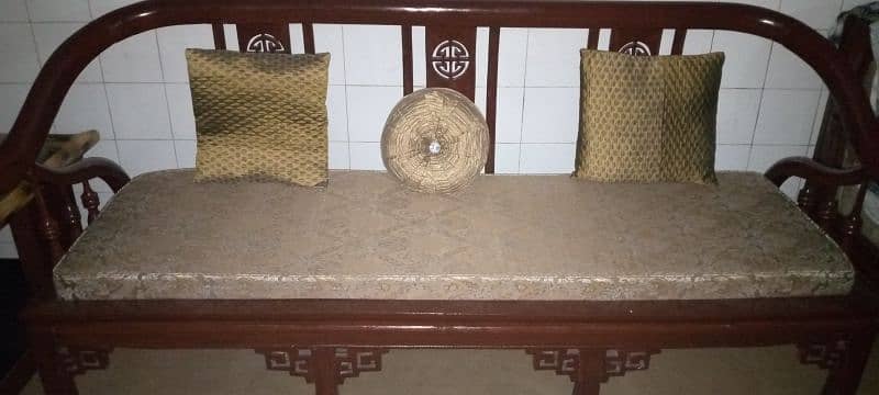 5seater sofa 0