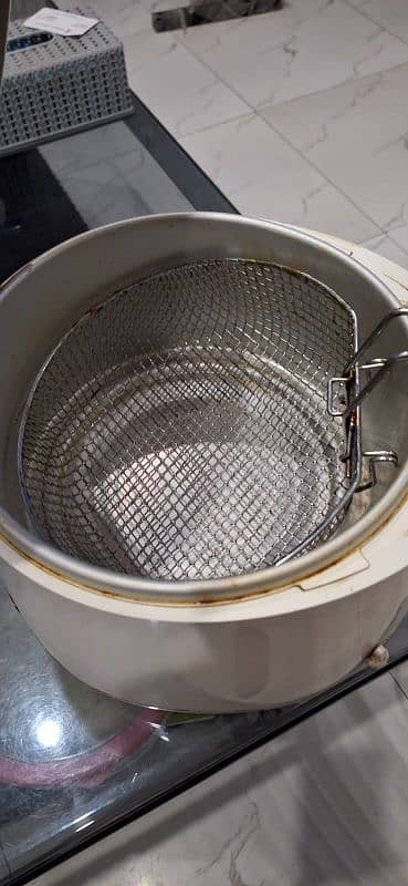 Oil electric fryer 0