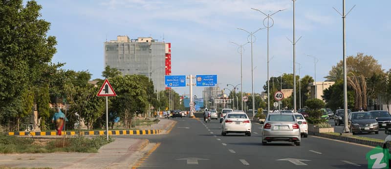 High ROI Opportunity: 1-Kanal Residential Plot on 150 Feet Road, DB Pole Clear in DHA Phase 5 Block G, Verified and Fully Legal Ownership 3