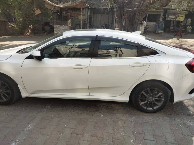 Honda Civic Oriel 2021 4