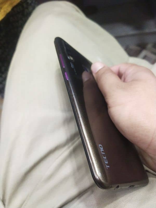 Tecno Camon 12 4 64 4