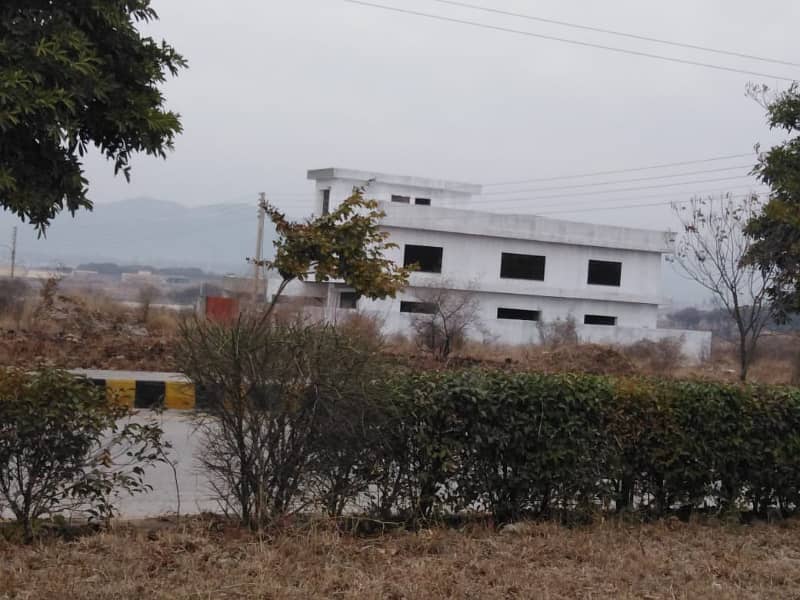 10 Marla Residential Plot Available. For Sale in AWT Block D Islamabad. 3