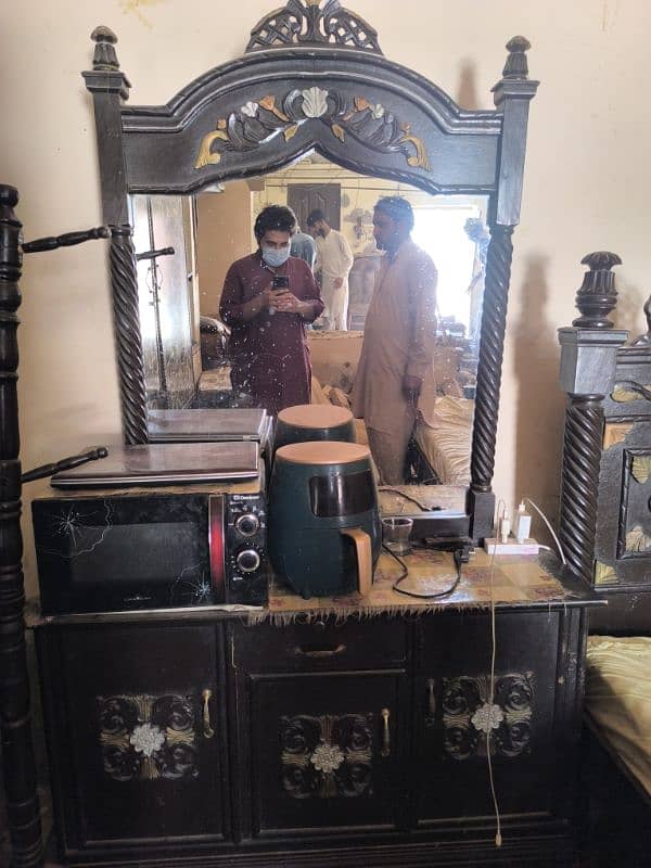 dressing table 0