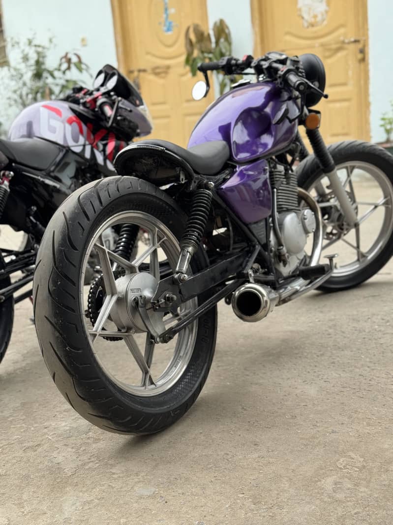 Suzuki GS 150 SE 0