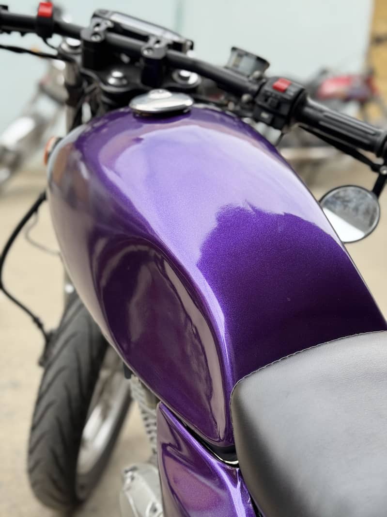 Suzuki GS 150 SE 6