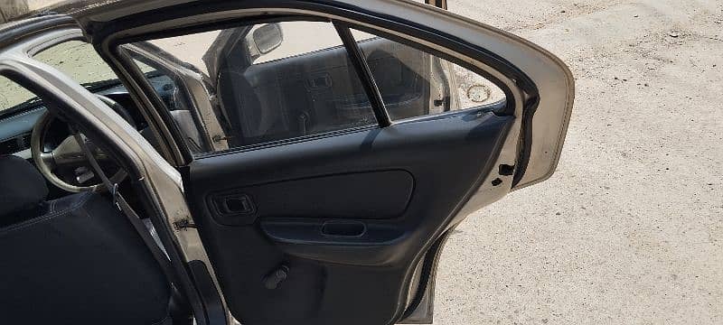 Nissan Sunny 1998 9