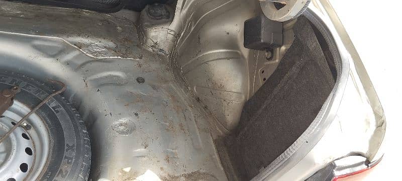 Nissan Sunny 1998 12