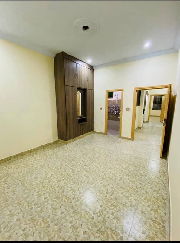 UPPER PORTION AVAILABLE NEAR UNIVERSITY OF SGD 0