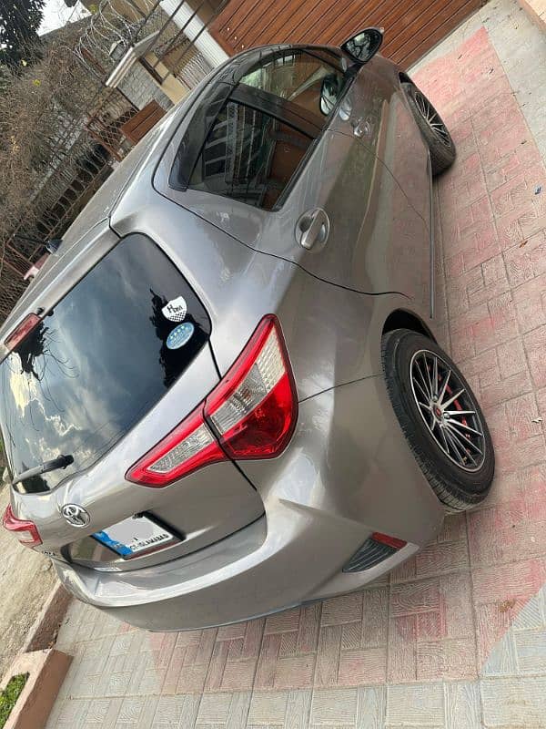 Toyota Vitz 2018 3