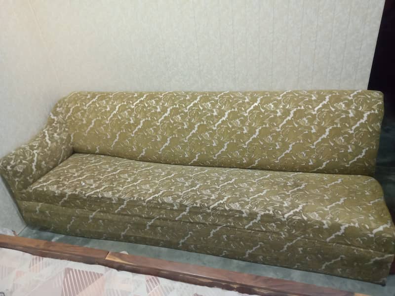 Sofa (Single Piece) 4
