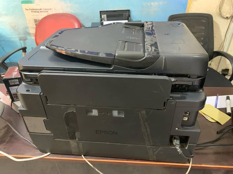 Epson  L805 + Epson WF7621 Dono sat me sale krny hyn 7