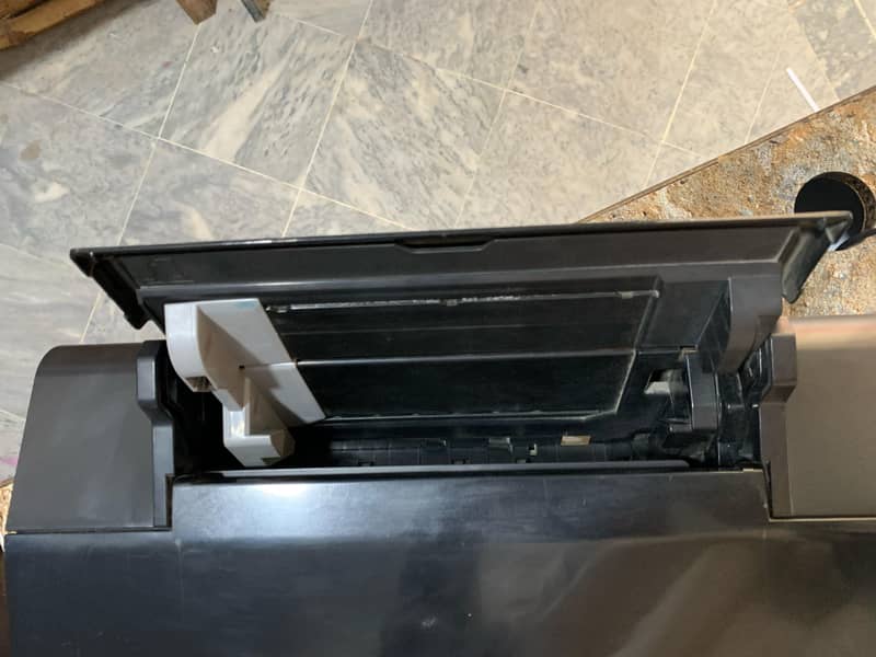 Epson  L805 + Epson WF7621 Dono sat me sale krny hyn 9