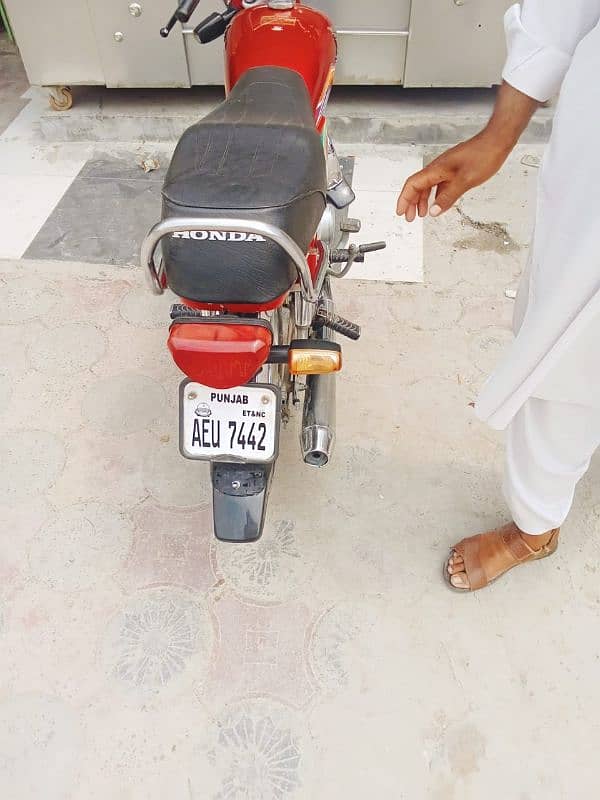 Honda CD 70 2020 model 3
