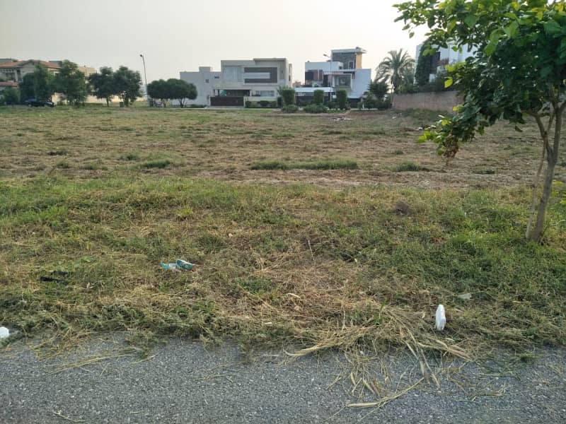 KK Block 9 Marla Pair Good Location Plot For Sale DHA Phase 4 Lahore 2