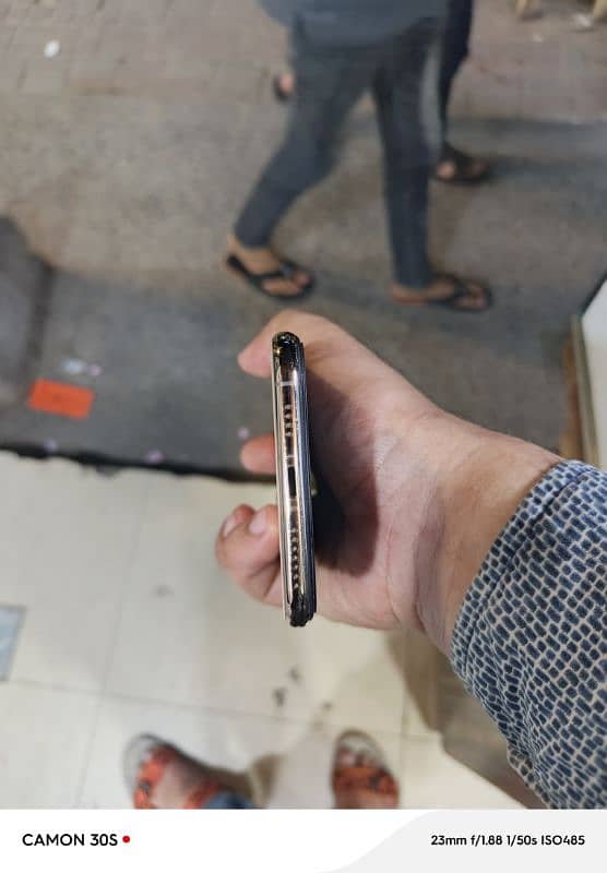 iphone xsmax 256gb dual pta approve 4