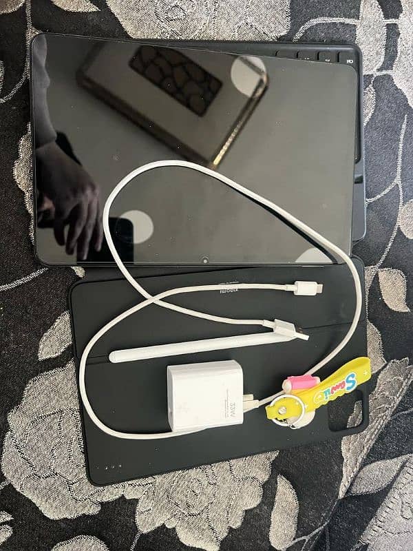 xiaomi pad 6(8+256gb)  with keypad 3