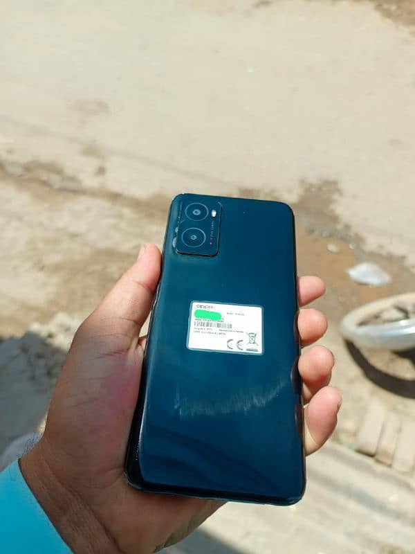 03048318454 6