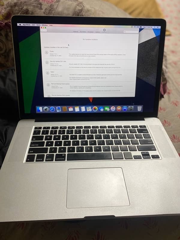 MacBook Pro 2015 mid 0