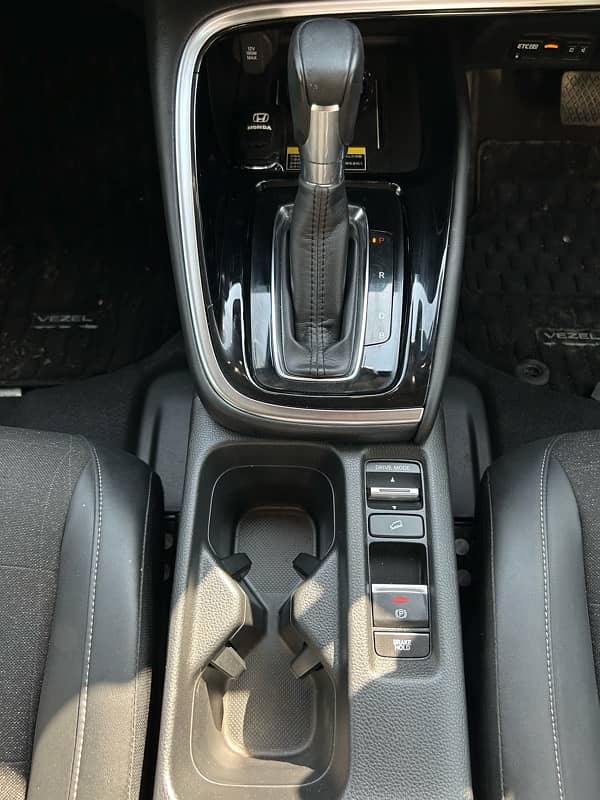 Honda VezelHev Z,  2022, important 2023 5
