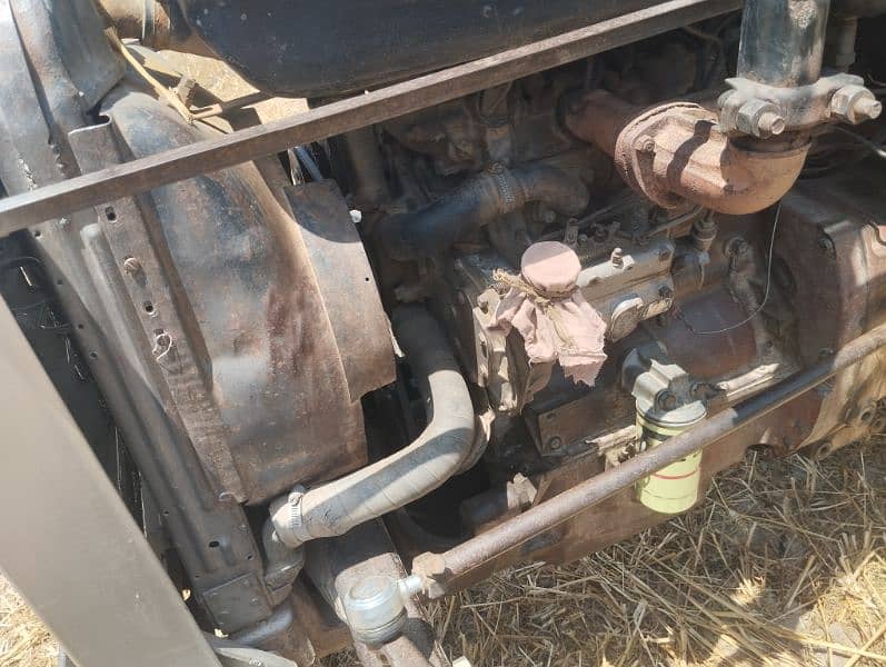 82 Model Tractor Lush condition sulf Start no Major work required 4