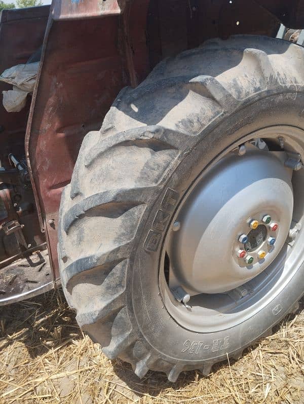 82 Model Tractor Lush condition sulf Start no Major work required 15