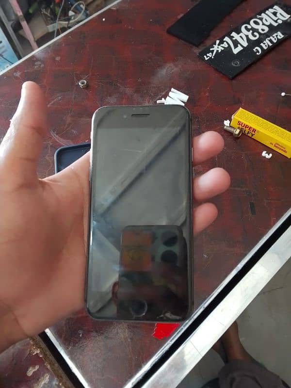 I PHONE 8 0