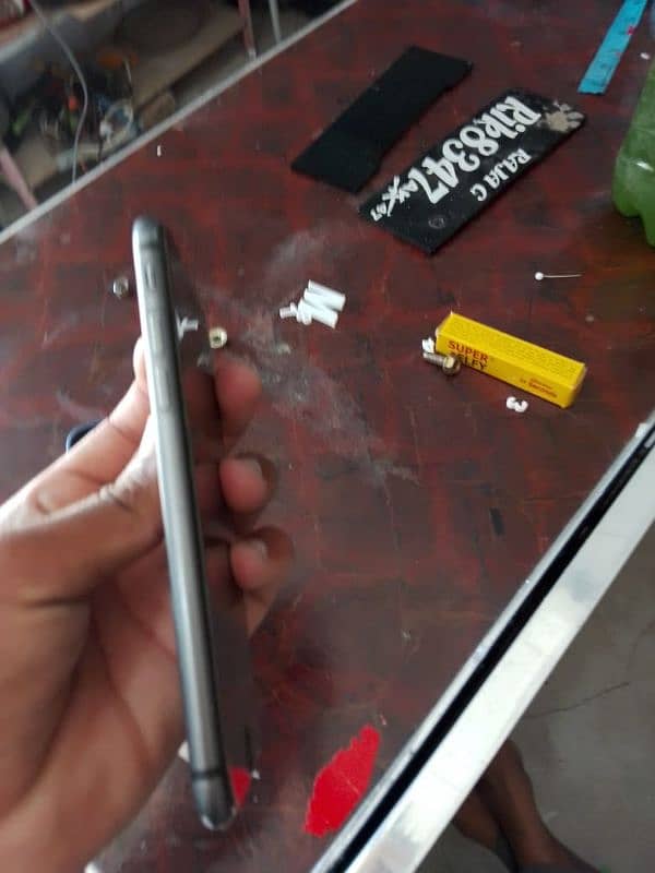 I PHONE 8 1