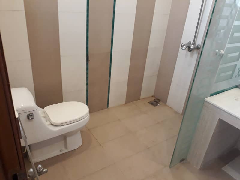 1 Kanal Beautiful Upper Portion Available For Family 6