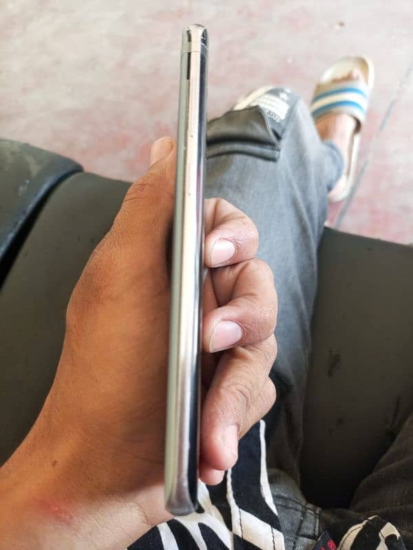 Assalam o alikum s8 for sale 3