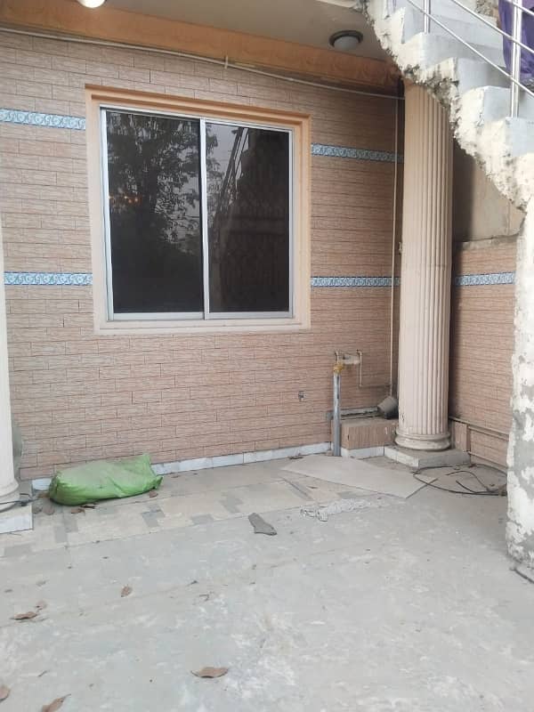 Prime Location 1 Kanal House Available For Silent Office & Family Facing Park 17