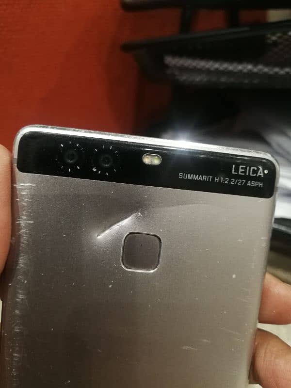 Huawei P9 Official dual sim box 1