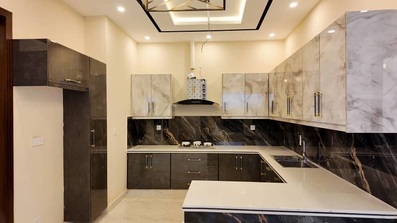 Ready To Buy A Prime Location House 7 Marla In Punjab Small Industries Colony 19